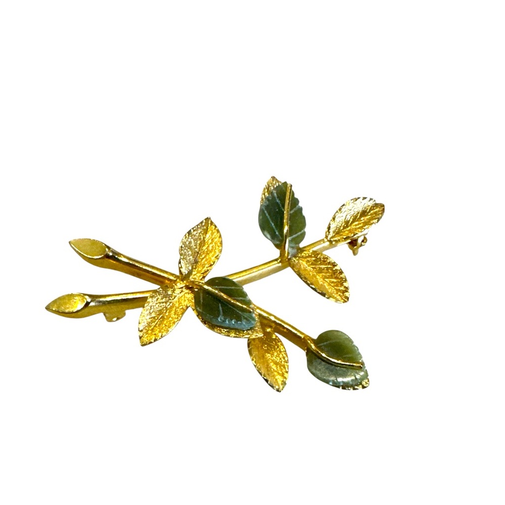 Vintage Gold Tone & Jade Leaf Brooch Shoulder Pin